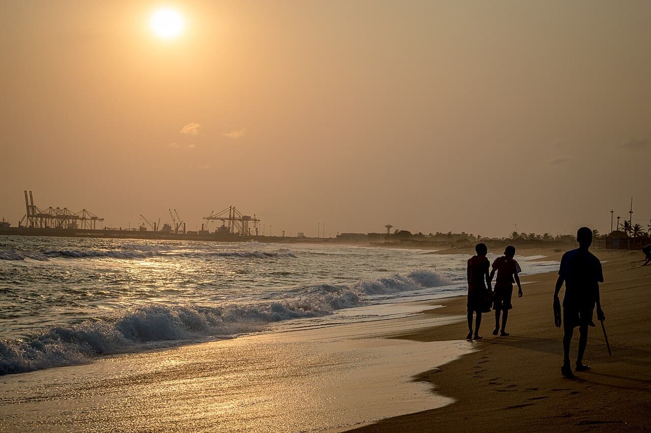Ambiance Ezazozo au coucher du soleil